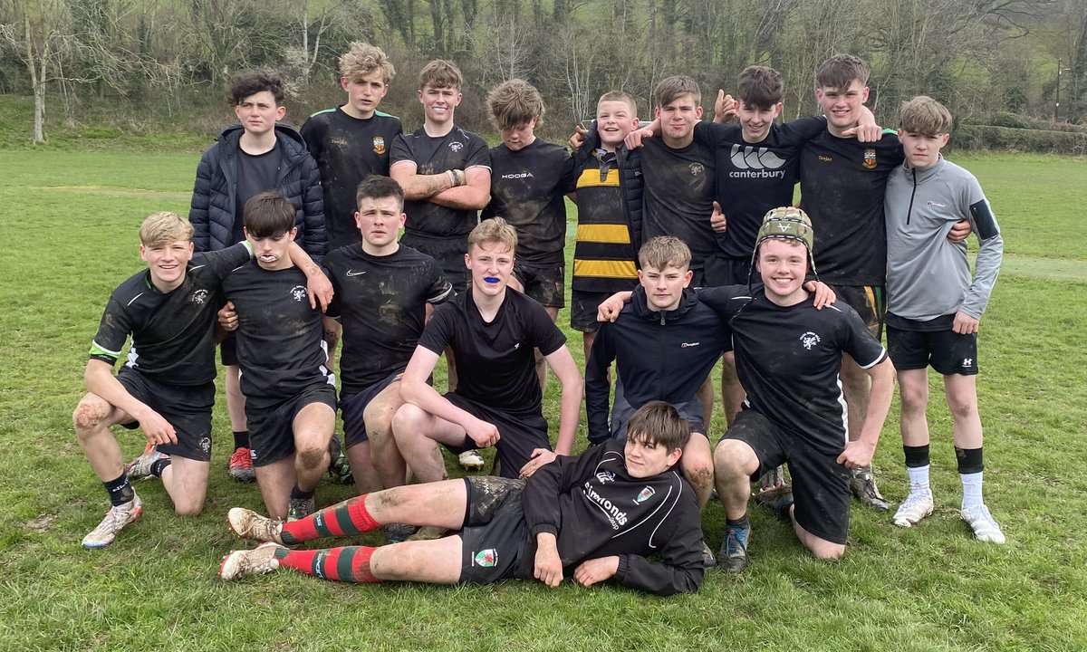 IoloJonesRygbi's tweet photo. First home game for @PE_YDB Yr9&10π team today. Thank you @DenbighHighSch @AronEvansRygbi for traveling to the fixture π some really good tries scored π and the boys looking very happy π¬ winning 35-25 πͺ #WRUHub #RGCEast https://t.co/SQvXQhnjgG