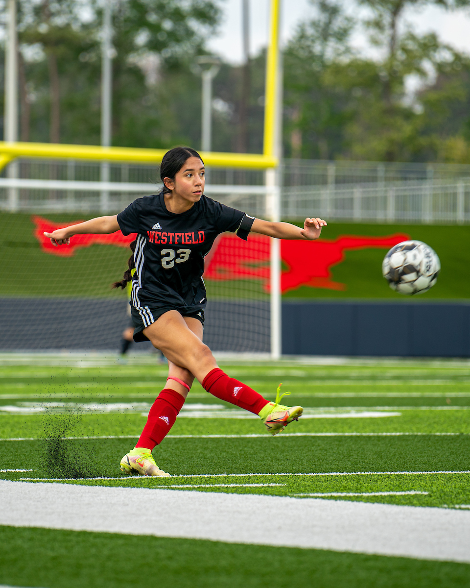 SpringEspanol's tweet photo. ¡El fútbol no es un juego, es una actitud! 🎉 Ayúdanos a felicitar a nuestro equipo de fútbol femenino de @whsmustangs por una temporada increíble. La familia de Spring ISD está muy orgullosa de USTEDES.
@WHS_G_Soccer https://t.co/eIYhirvesH