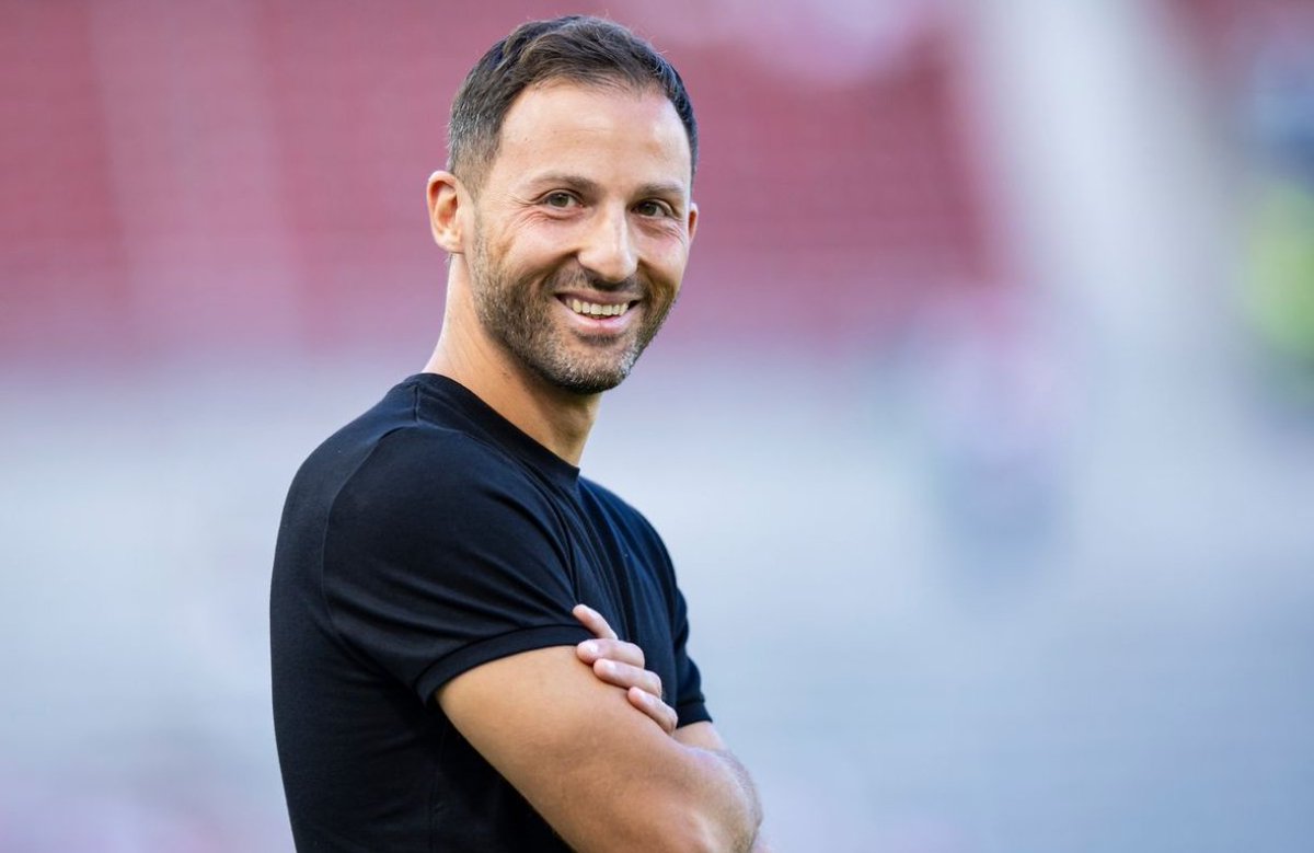 À peine 2 matchs avec la sélection Belge et les travaux sont déjà colossaux
Bravo à cet homme 🇧🇪