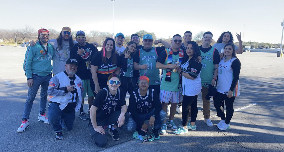 Robert__Raygoza's tweet photo. @spurs @MichelobULTRA Meeting and hanging out with our @spurs twitter family at the #BackHomeInTheDome game!!
@RealSpurnandez @15Alyss @dakmitch @CampecheCo @BexarApparel @tyshiesty808 @Robert_zepeda20 @RealTomPetrini https://t.co/cGm12WPIYz