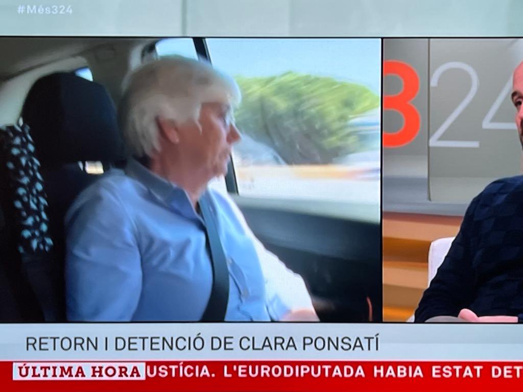 TheObserverNow's tweet photo. Suspens en l’ortografia catalana @Mes_324 @tv3cat. Molt trist que la televisió nacional mostri aquest nivell lingüístic. Més educació en català. #Més324 https://t.co/gKmEnkqvA9