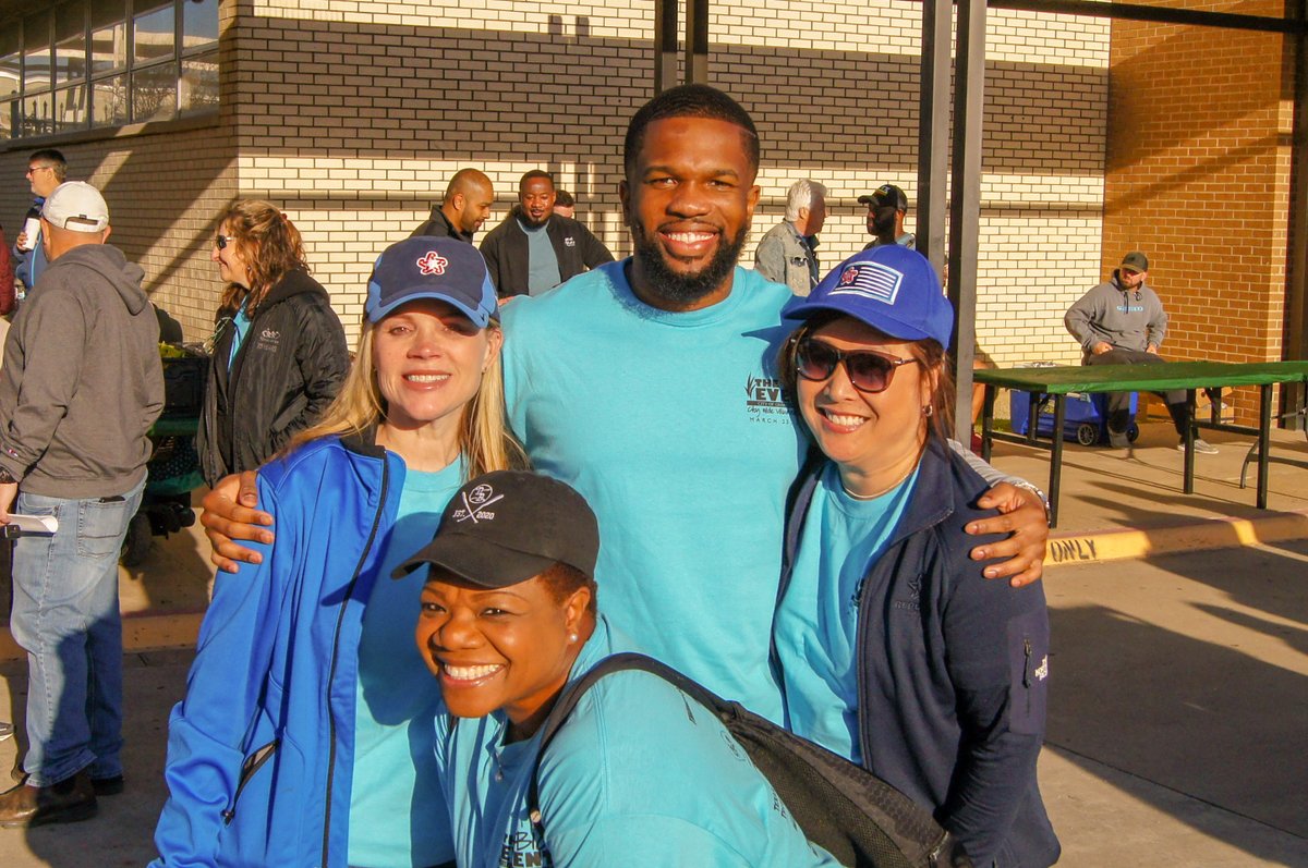 gp_tx's tweet photo. The #GPBigEvent numbers are in! 

1,600 volunteers took on 100 service projects all around #GPTX, collecting more than 40 TONS of debris! 

 https://t.co/a3ACn9Y07x https://t.co/WLb1yPefXw