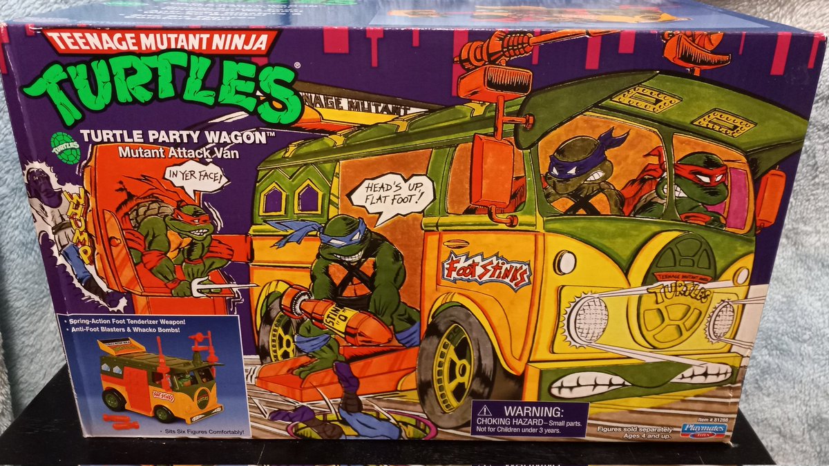 LoveMeSome1980s's tweet photo. Happy #TurtleTuesday to all of my awesome followers. I'm totally feeling like I'm 9 years old again over here and it's totally radical!🤘🍕🐢🐢🐢🐢 #TMNT #HeroesInAHalfShell #TurtlePower #Leonardo #Michaelangelo #Raphael #Donatello #TurtlePartyWagon #TurtleBlimp https://t.co/BtDwpSMIxC
