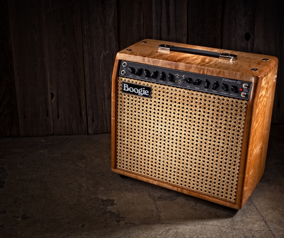 MesaBoogie's tweet photo. ✅ 2 Channels, each w/ 3 Mode Channel Cloning
✅ Channel 1 & 2 Feature: Channel Cloned Clean, Drive & HI Modes, with Gain, Treble, Mid, Bass, Presence, & Master Controls
✅ Vintage All-Tube, Long-Tank, Spring Reverb
Learn more: https://t.co/uO11TSXDow
#MesaBoogie #FIllmore25 https://t.co/fmYzNGRRbp