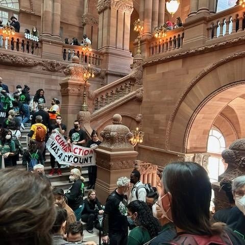 Great turnout today to emphasize the importance of passing the @NYRenews climate jobs & justice package. #ClimateJobsJustice @GovKathyHochul @CarlHeastie @SenatorASC