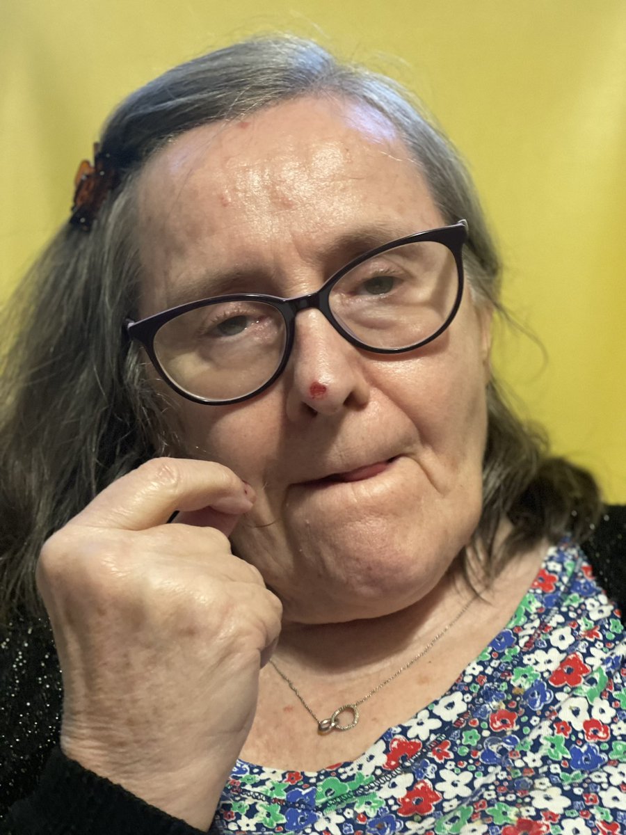 Helen Robinson tweet media