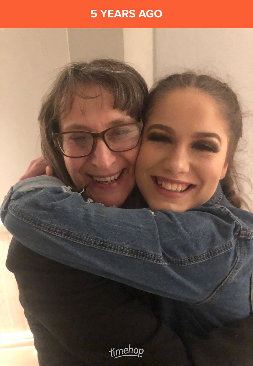 Helen Robinson tweet media