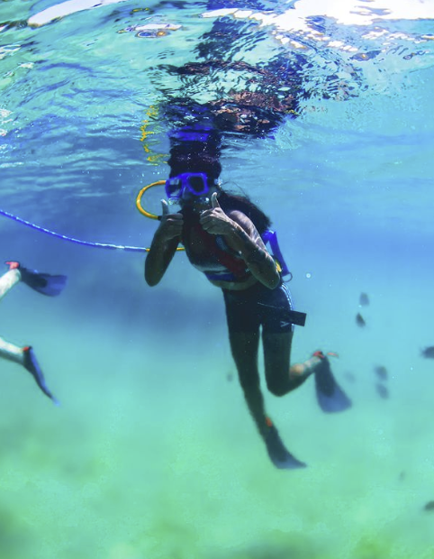 _SNUBA's tweet photo. Need a review of SNUBA? How about two thumbs up 👍👍? Great shot courtesy of SNUBA Guest @keniapink_
#snorkeling #beachlife #caleta #snuba #tulum #playadelcarmen #snubalife✌🏽️ https://t.co/lEpbjPh6Hw