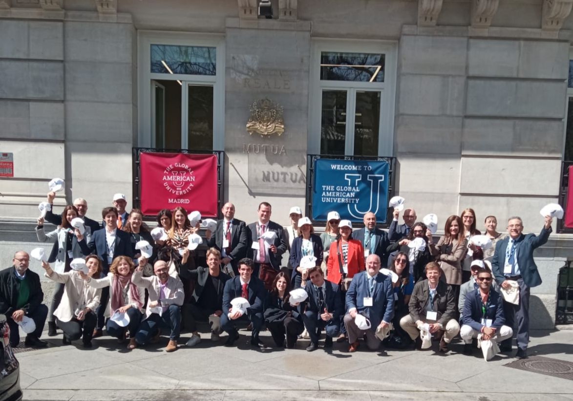 GrupoSorollaEdu's tweet photo. 📣𝗫𝗫𝗜𝗜𝗜 𝗦𝗲𝘀𝗶𝗼́𝗻 𝗡𝗮𝗰𝗶𝗼𝗻𝗮𝗹 𝗱𝗲𝗹 𝗠𝗘𝗣 en el Congreso de los Diputados.🙌 5 alumnos y alumnas de nuestros colegios se han clasificado junto a 71 seleccionados-as más de las Sesiones Autonómicas
#GSE #GrupoSorollaEducación #FundaciónSanPatricio #MEP23 #Debate https://t.co/G9KYZ7ydeB