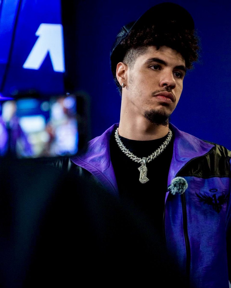 DripComesRare's tweet photo. A different breed. https://t.co/teNrBZJnY6