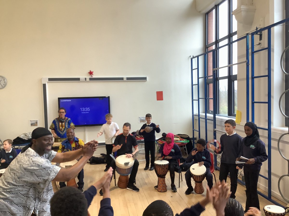 OasisHarpur's tweet photo. Today Year 5 had a fab workshop delivered by @Drumroots African Drummers 🪘 🇸🇳🇬🇭🇨🇮 We can’t wait to have them back and would definitely recommend them to any schools in the Manchester area! Thanks so much for a top afternoon 🤩👏❤️ https://t.co/qoUzsjyxab