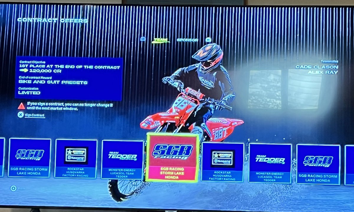 tcoluzzi887's tweet photo. @pulpmx Contract offer from SGB on supercross 6, will they pay or nah 🤣 https://t.co/HT77q44l58