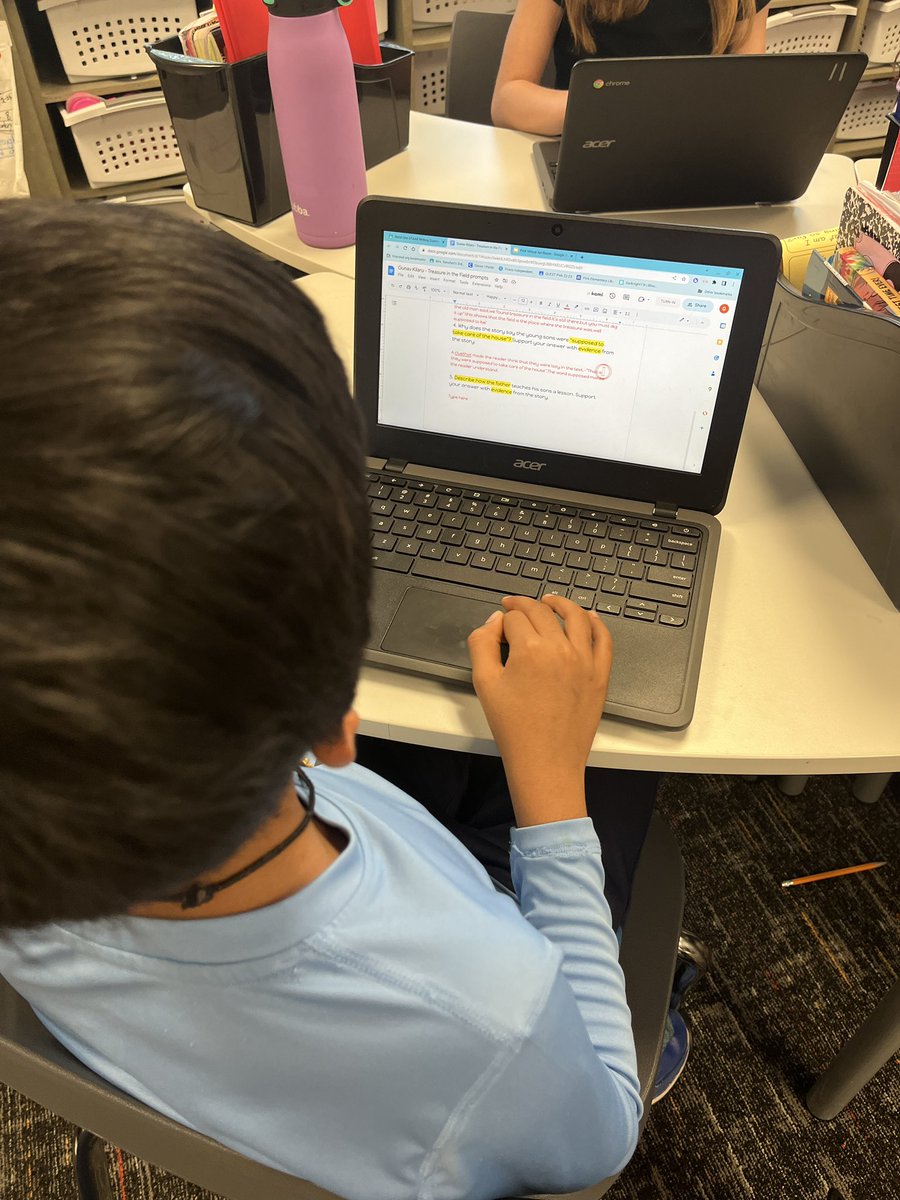 MrsSanchezTeach's tweet image. Today we are working on short constructured responses to our passages.
#PinkSpringTraining @shantieljovanna @pressnseale @eagertolearnSoo @CDragoslavic