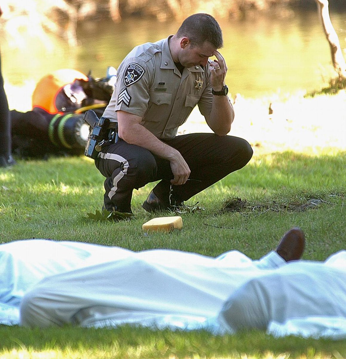 TheMurderBucket's tweet photo. Mini Episode
Tonight we are discussing the tragedy of the Ethan Allen boating accident that took place in October 2005. We will talk about the investigations, the lawsuits and more.
#podcast #truecrime #miniepisode #ethanallen #lakegeorge #boatingaccident https://t.co/JWV1K9hY22