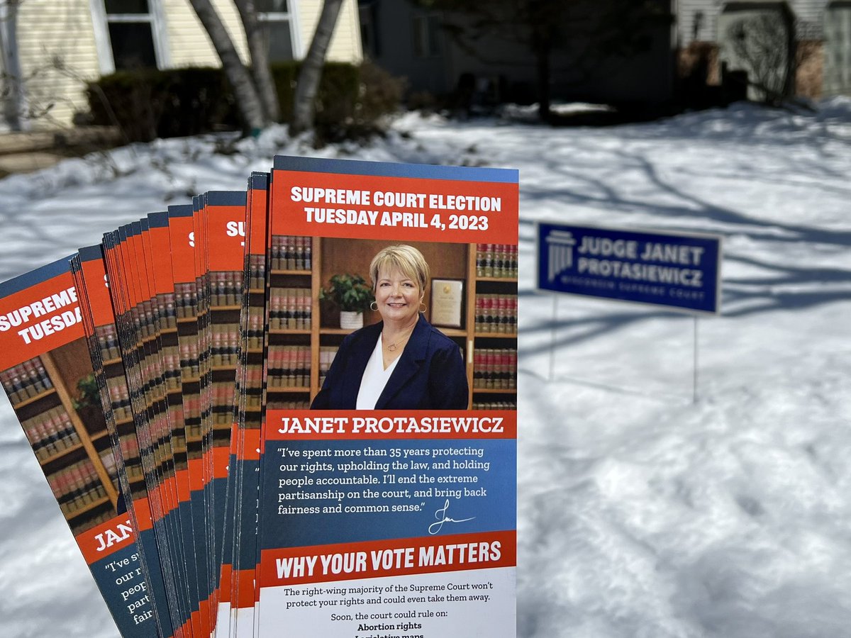 LisaSubeck's tweet photo. Took advantage of a rare day without meetings in the Capitol to knock on some doors and talk to voters about @janetforjustice! I spotted some “signs” of spring along the way. https://t.co/jH34O8tLsb