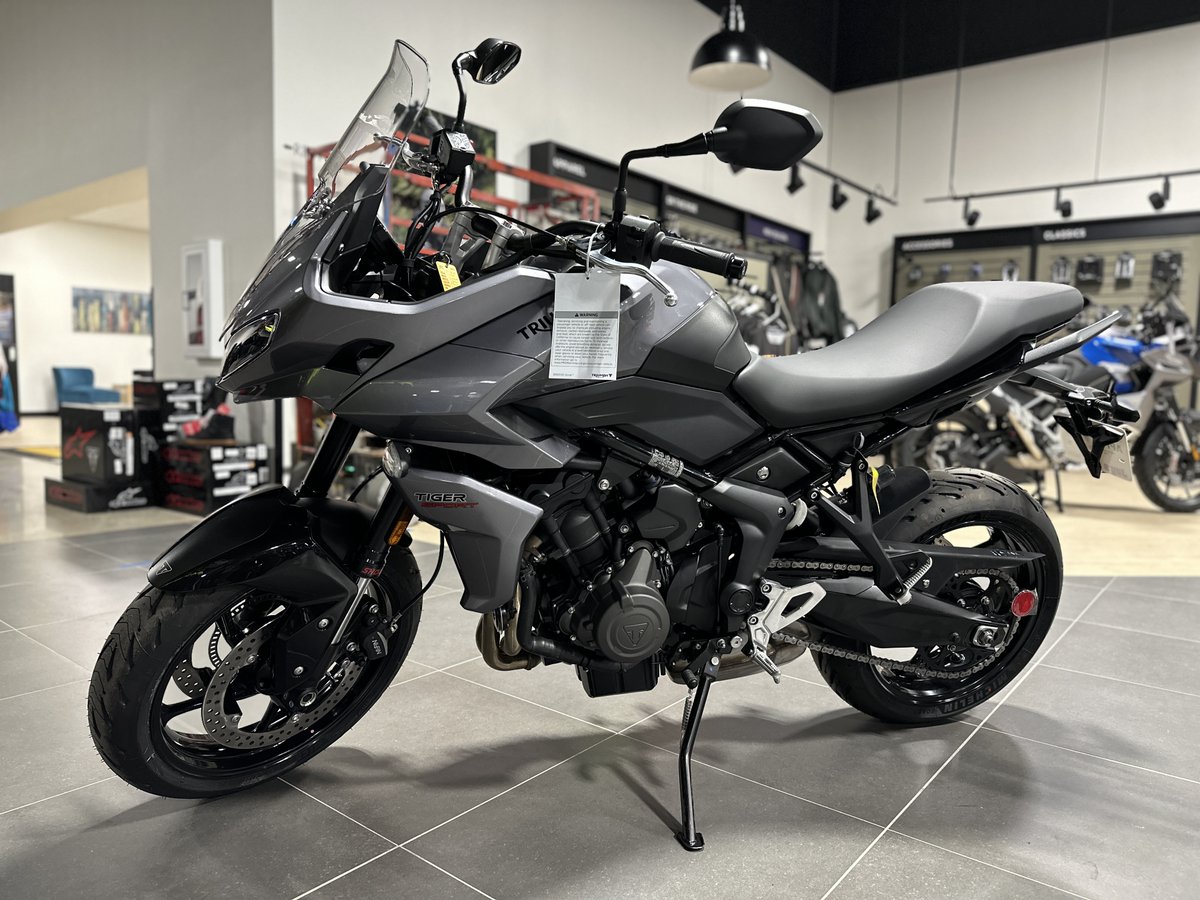 JPC_Campus's tweet photo. Designed to deliver the perfect daily ride for commuting, city riding, and so much more, the 2023 Triumph Tiger Sport 660 offers the perfect bike for any adventure-seeking rider, all at an affordable price point.

Get yours: https://t.co/55u5R2rGR1

#OfficialTriumph #ForTheRide https://t.co/HX26ClJAIc
