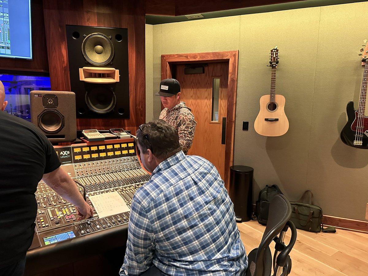 codyhibbard_'s tweet image. Cookin’ 👨‍🍳