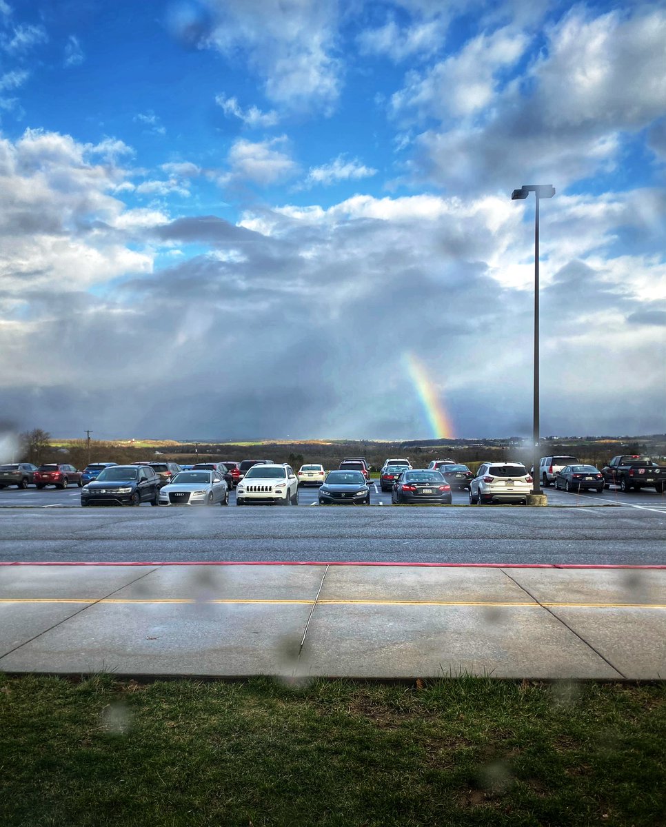 Beautiful morning at <a href="/BigSpringSD/">Big Spring SD</a> middle school. #bssdproud #bsmsrocks