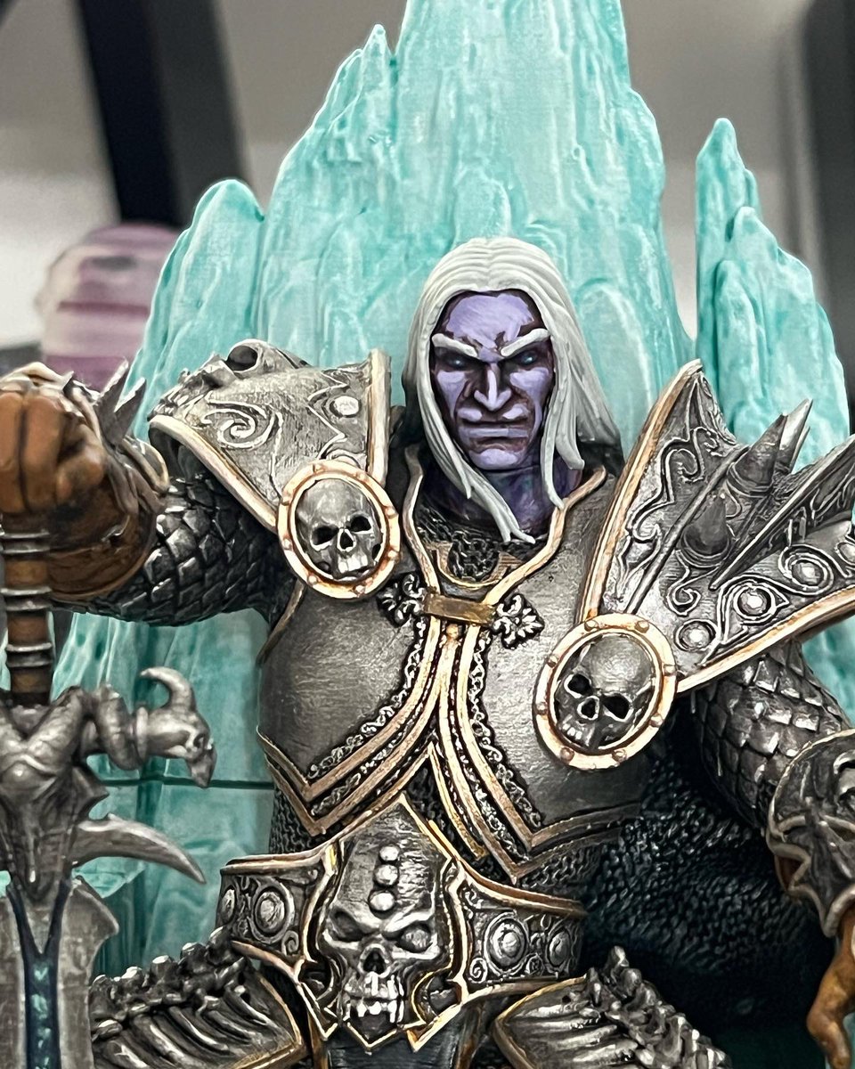 dice_sagas's tweet photo. The Lich King 👑 from World of Warcraft 🙌 now done
#paintingminiatures #painting #statue #worldofwarcraft #Wow #lichking #ageofsigmar https://t.co/cYUDCDx9ff