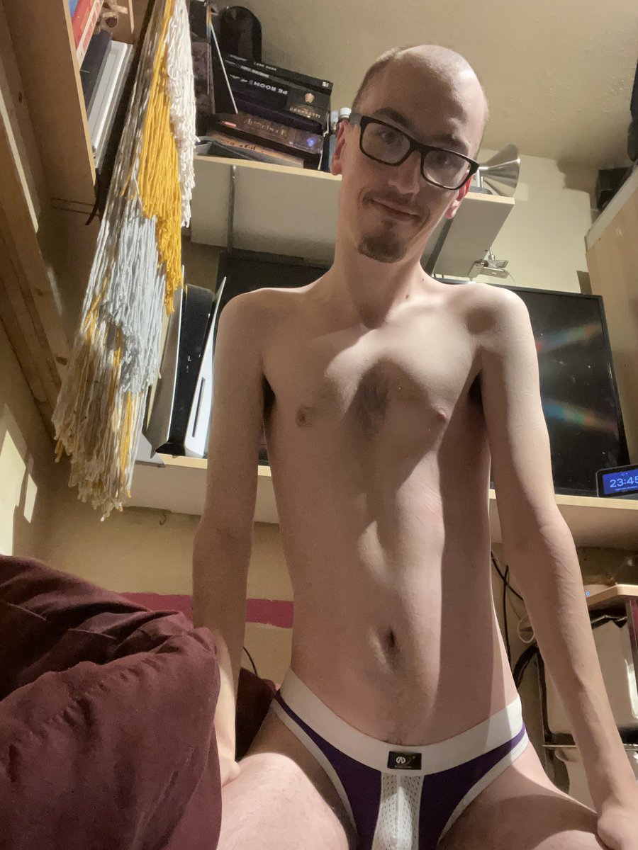 RubberBoi93 tweet media