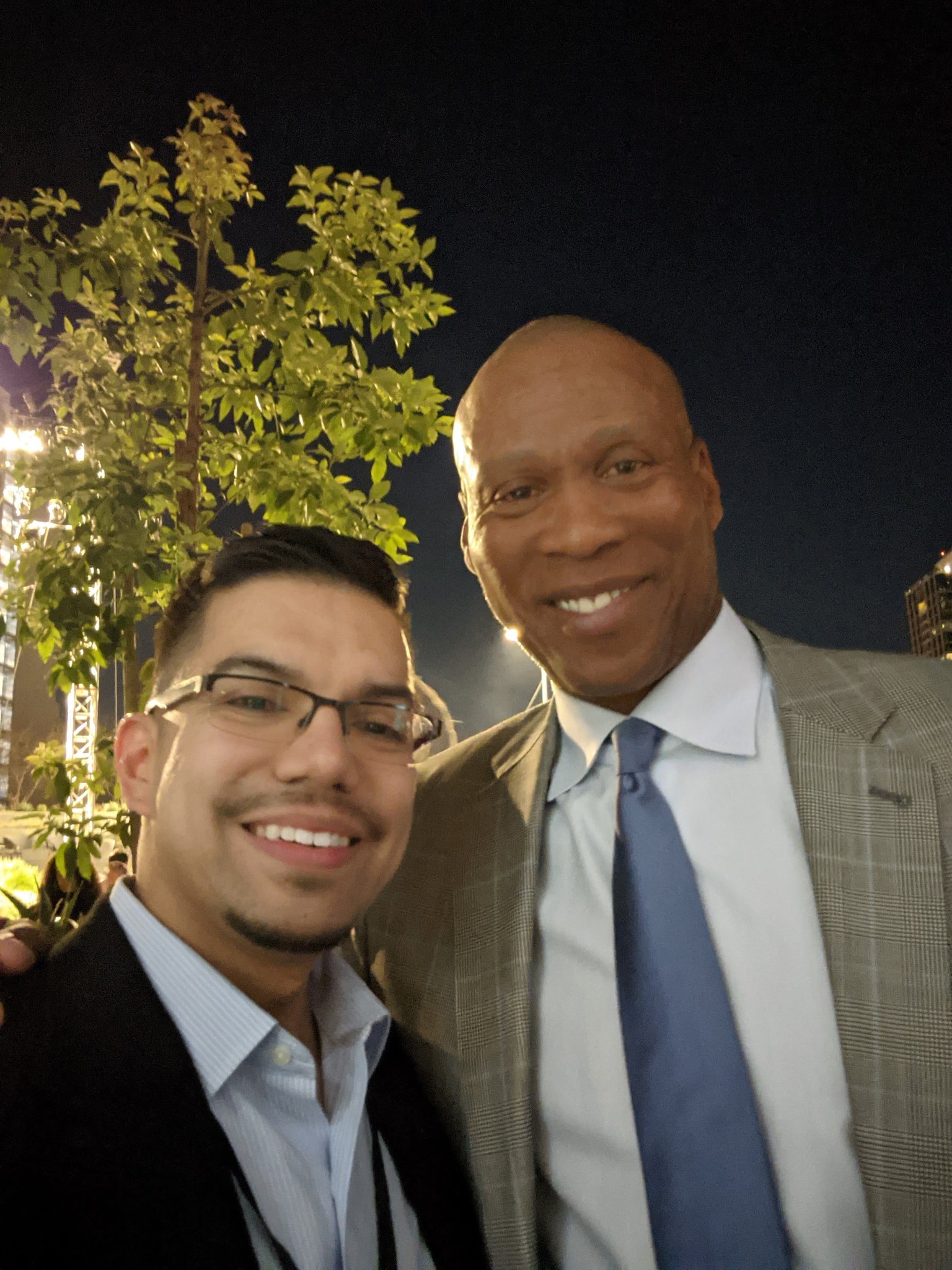 Happy Birthday to the incredible Byron Scott. 