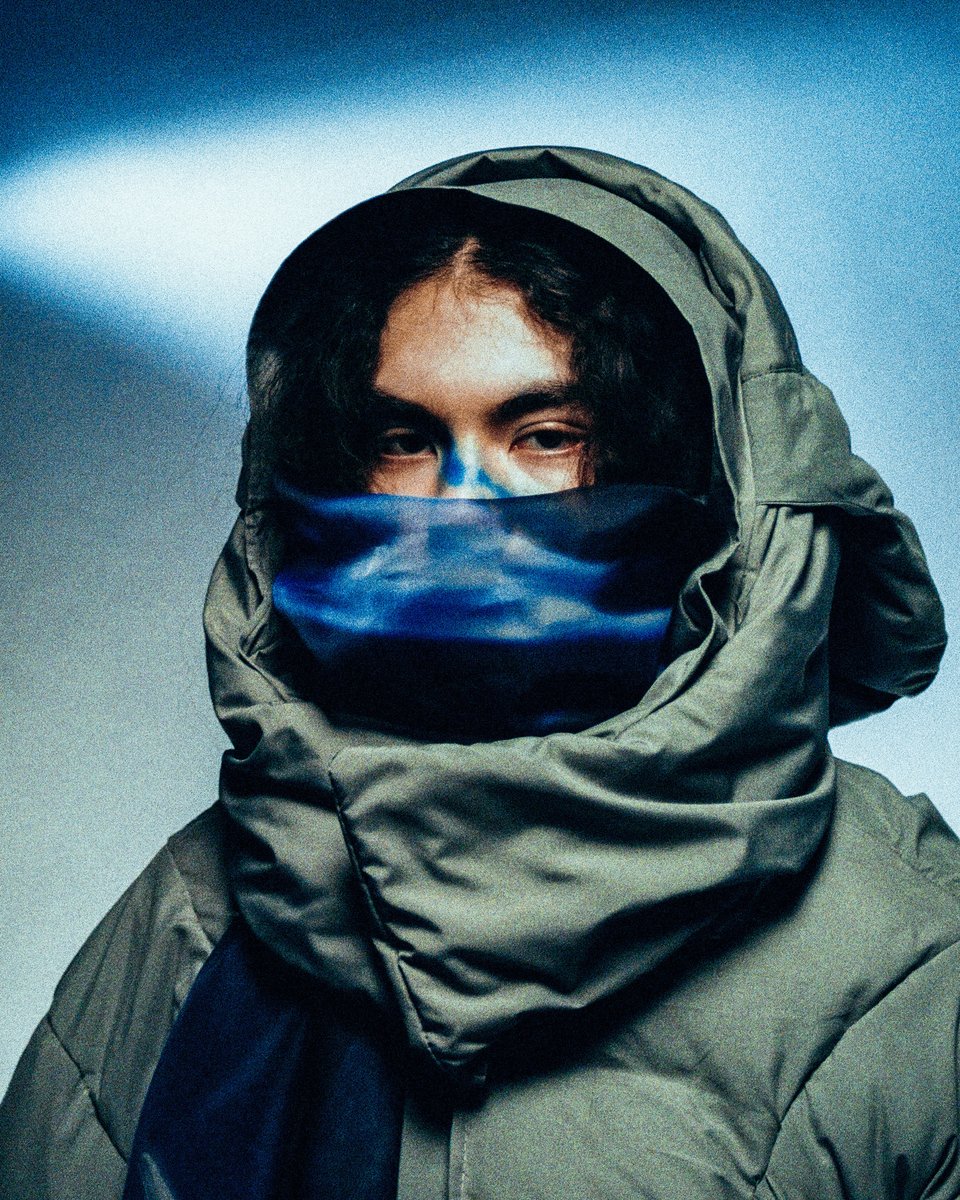 AIUCAA 
- Lookbook for FW22

Design/stylism by Axel Taoufiq.

All was shot on film. 120+135mm.