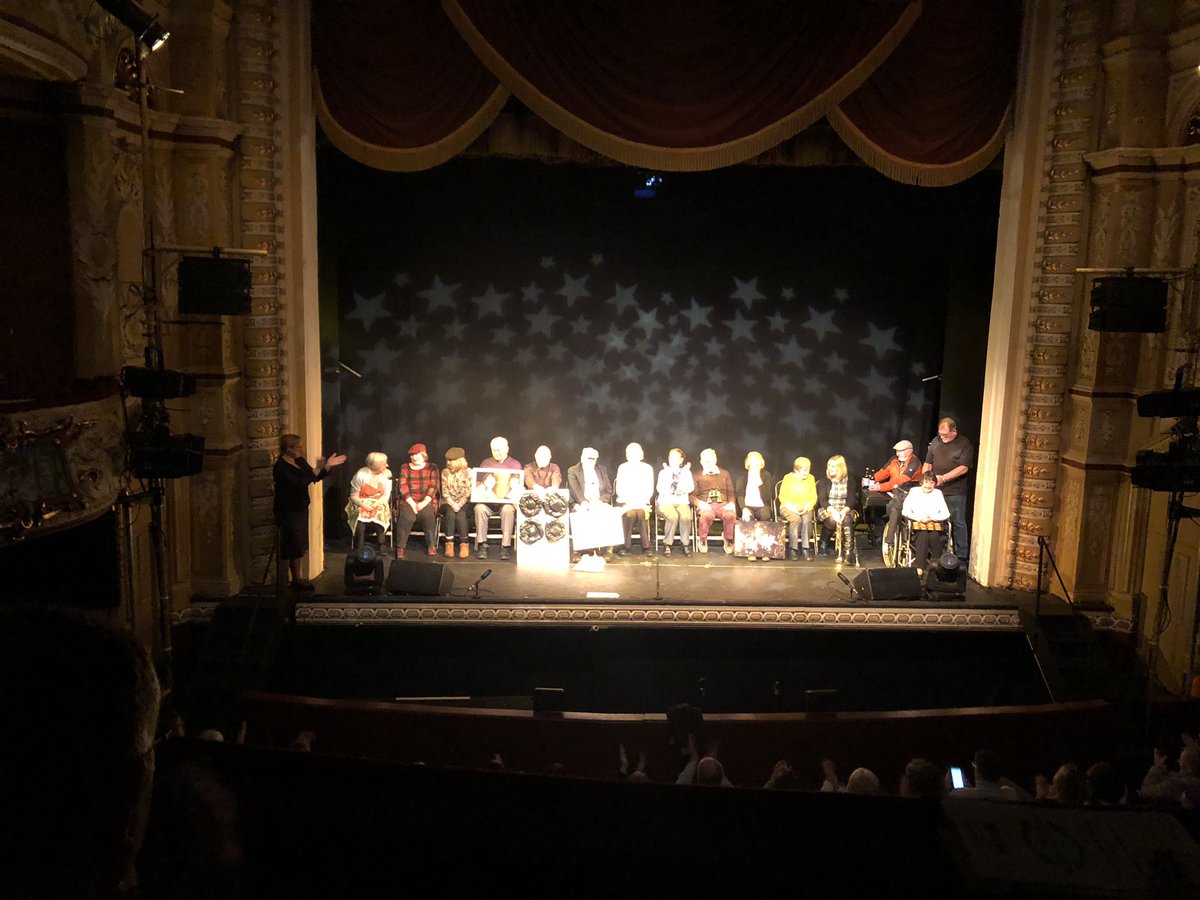 YamsenMusic's tweet image. Such a privilege to see and hear @YamsenMusic Wakefield Accord choir singing with great joy and enthusiasm at the #hubalaboo @WakefieldMusHub Concert at Wakefield Theatre Royal this evening conducted by Jackie and Kate.