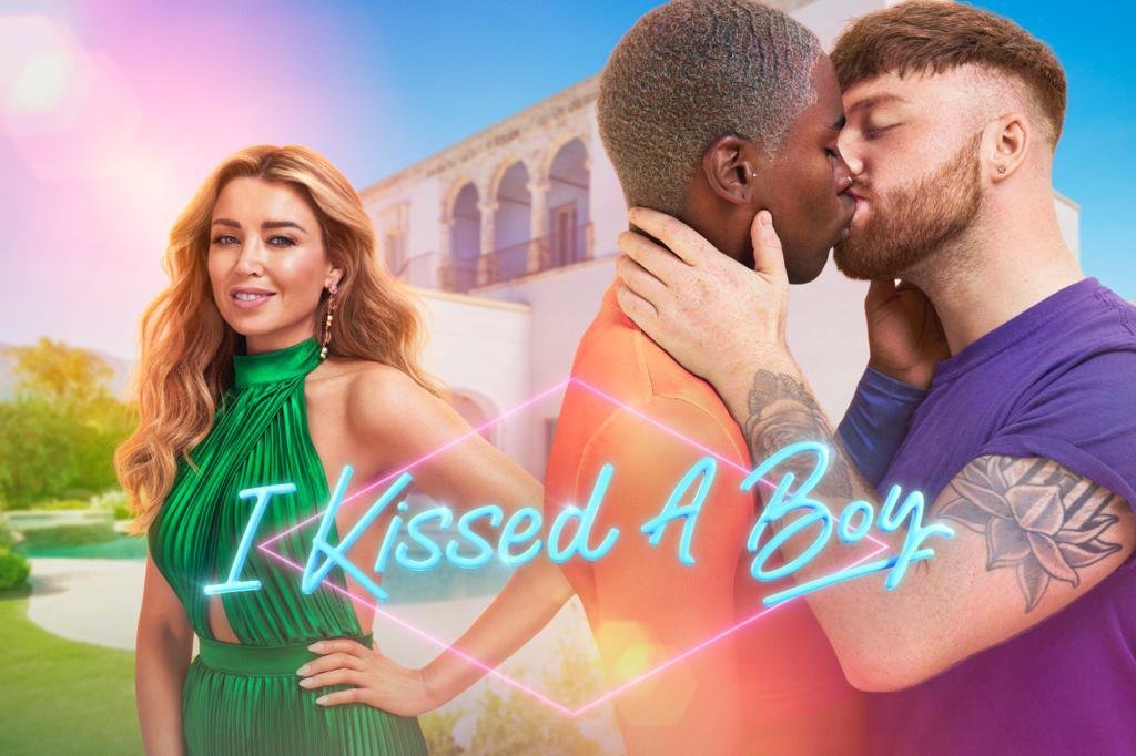 In a picture perfect Masseria in Italy... it all starts with a kiss for 10 boys in their search for love. I Kissed A Boy is the UK’s first ever gay dating show, and it was a pleasure for me to be there to help these guys in their search for love. #IKissedABoy