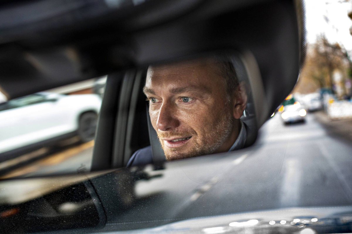 Mit Platz 2 nicht (mehr) zufrieden: 
Ampel will Autobahn-Europameister Spanien bis spätestens 2030 den Titel entreißen.