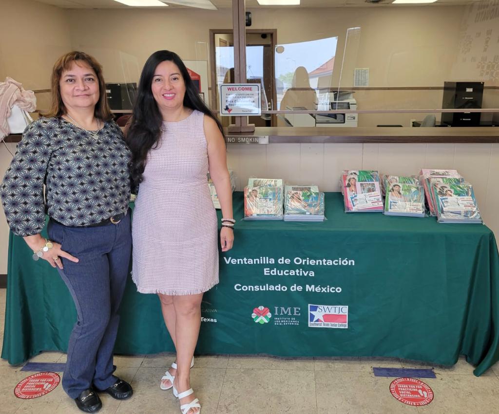 ConsulMexEag's tweet photo. Reafirmando la importancia de la Educaciรณn y de la promociรณn del idioma espaรฑol en conjunto con nuestra Ventanilla de Orientaciรณn Educativa - Southwest Texas Junior College, Eagle Pass.
#SWTJC
#HagamosComunidad
@SWTJC @IME_SRE @luisgure https://t.co/OVRDchobMW