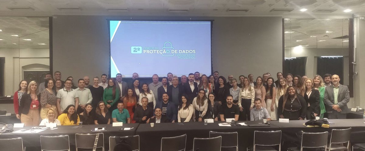 Anapaulavas's tweet image. Segundo dia do Fórum de Proteção de Dados Pessoais dos Municípios. Mais debates de excelente qualidade! #lgpd #protecaodedados #governodigital #politicaspublicas