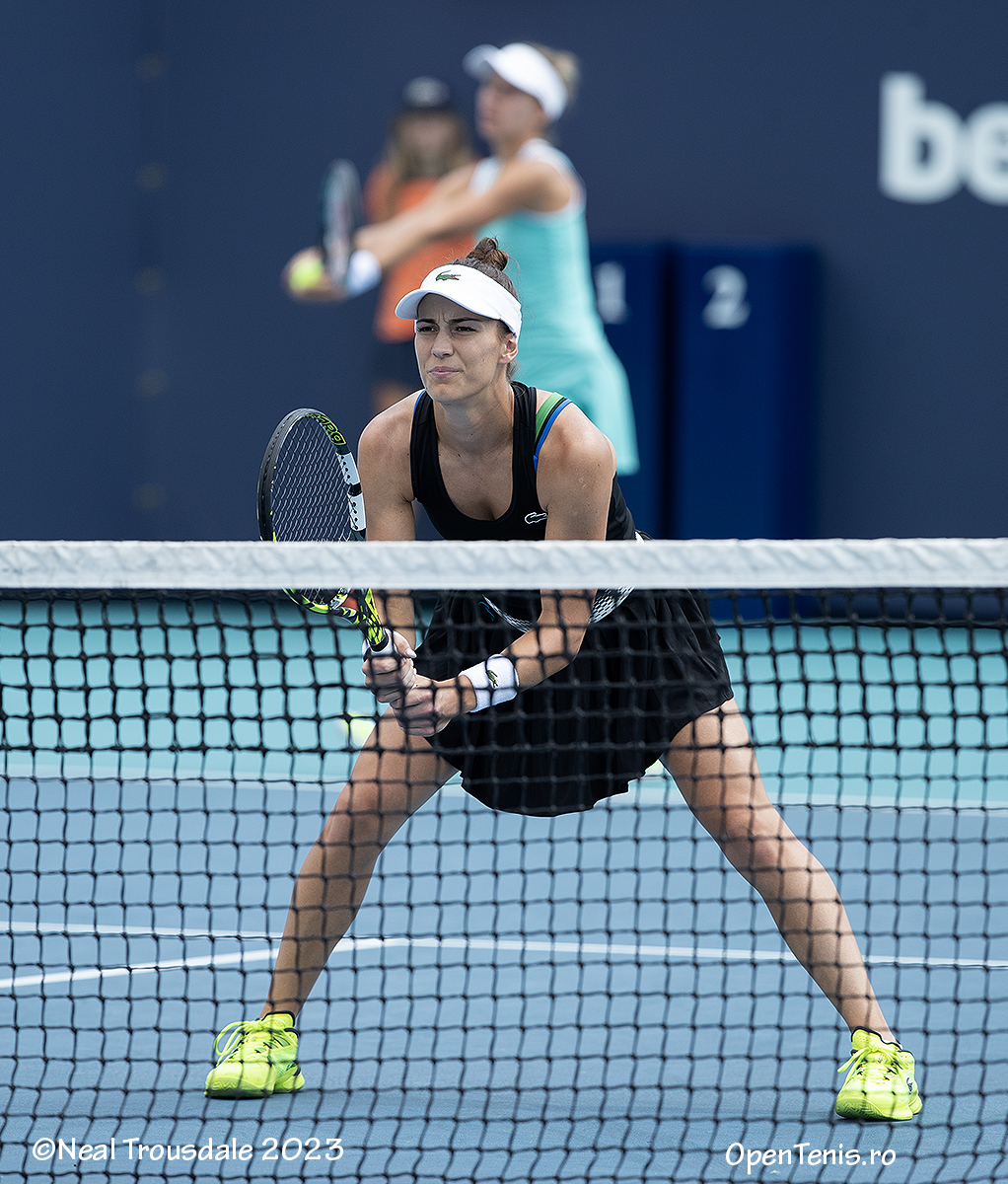 OpenTenis's tweet photo. In Women's Doubles Quarterfinals #MagdaLinette/ #BernardaPera 6/3 7/6 (5) vs #IrinaBegu 🇷🇴/#AnhelinaKalinina 🇺🇦 , #Tennis #Doubles #WTA #Romania @MiamiOpen https://t.co/zCJPLMflzw