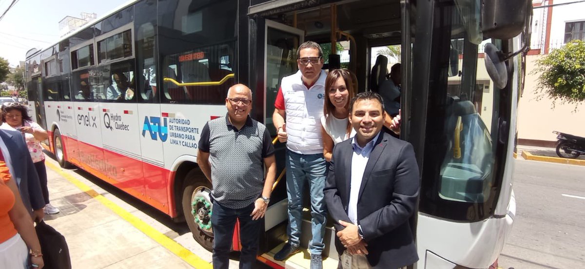 Las calles con iluminación LED son más modernas, seguras y libres de contaminación. Hoy, firmamos un convenio con la Municipalidad Distrital de San Miguel, con el cual reemplazaremos 1,240 luminarias de sodio por unas tipo LED en más de 40 calles y vías principales.