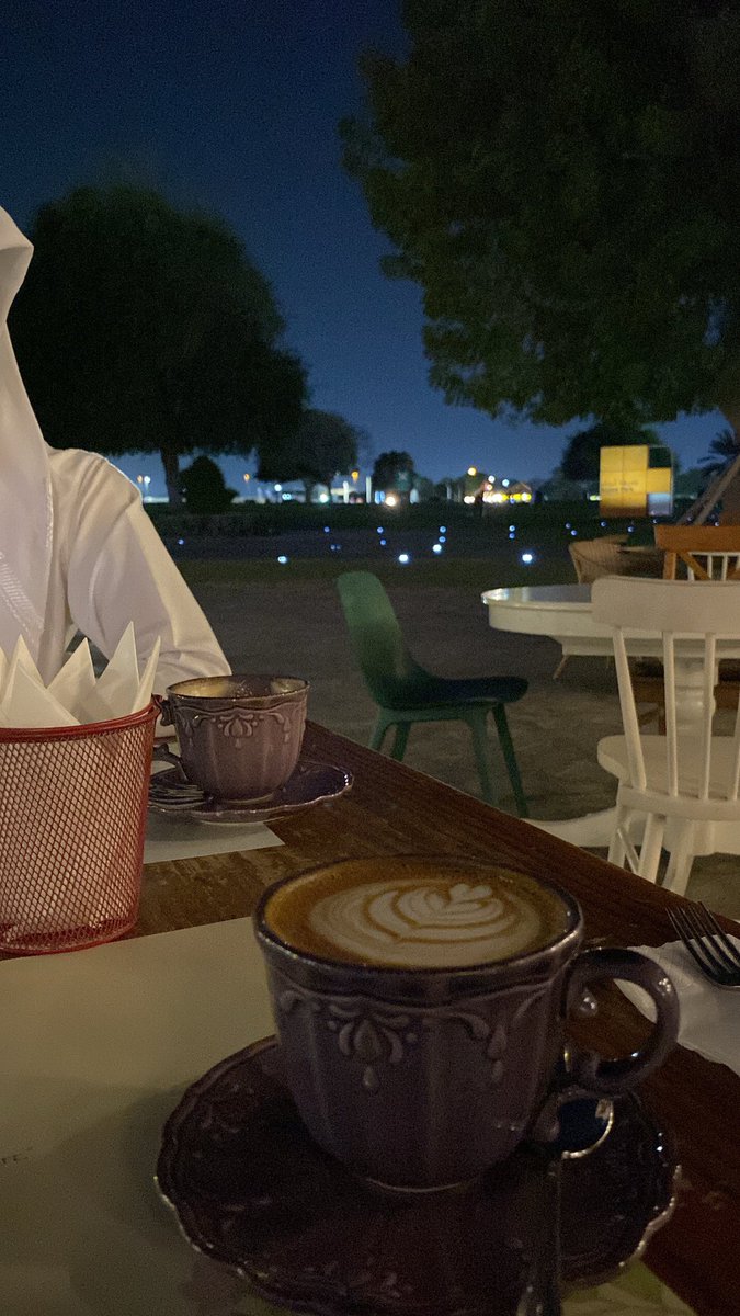 _QA1A's tweet photo. ماكسبنا مْن الهوى غير جرحٍ مايطيب
خل عنْك اللي يقولون ياحلو الهوى . . https://t.co/p0y1e73G3q
