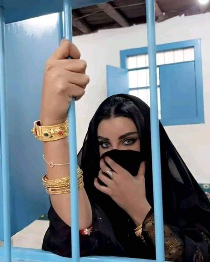 خلف كل قضبان تتواجد الجمال العفه الرقه الاحساس 💕