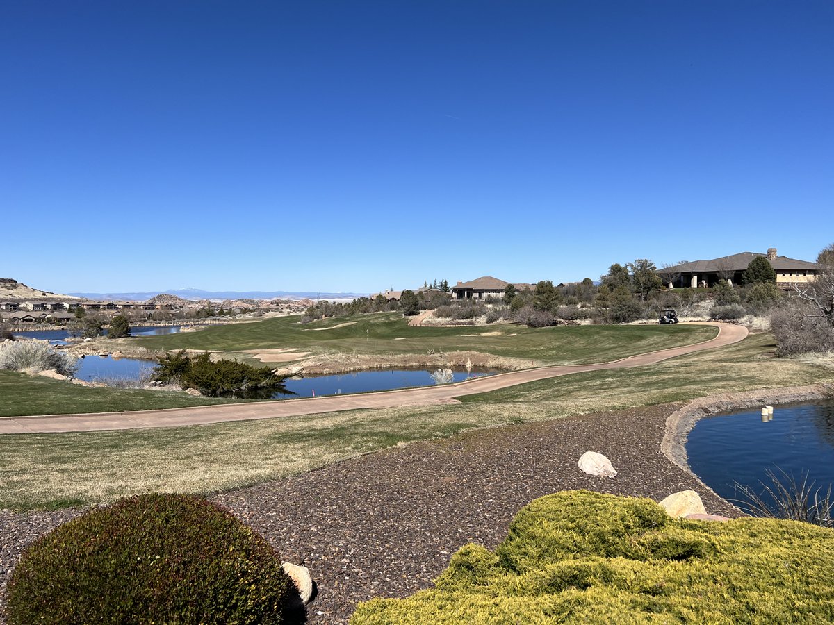 Elke ܬ̇ܝܳܕ̣ܽܘܪܰܗ Speliopoulos ♱ 📿 tweet media