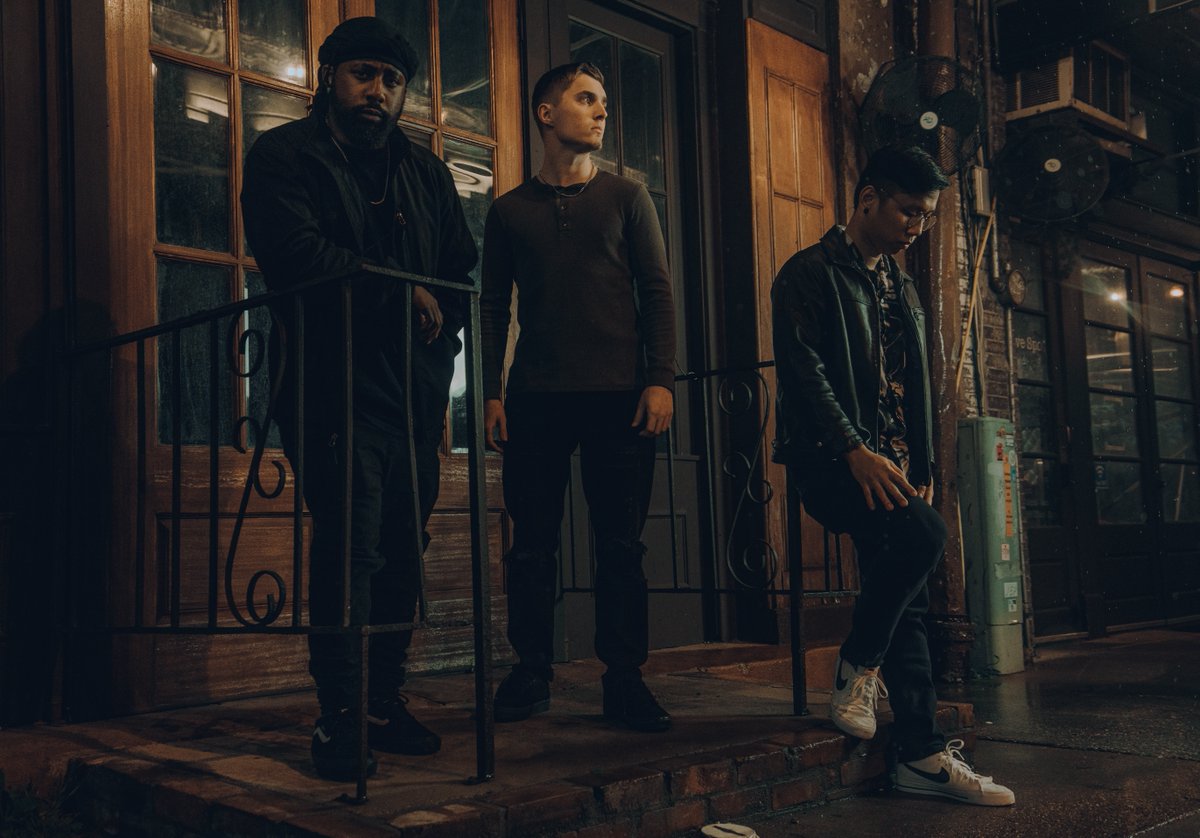 pandoramusic's tweet photo. "Another Way" to rock your world 🔥 Listen to @SleepTheoryBand's new single, right now on DECIBEL: https://t.co/9g0V5pFbBz https://t.co/eg93EyMkBM