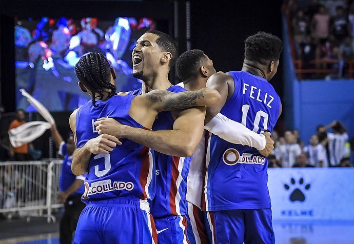 CanchaEntera's tweet photo. Confirmado los dos primeros fogueos de nuestra selección de mayores en ruta al mundial de baloncesto:
18 agosto vs Canadá 
19 agosto vs España
Ambos partidos se disputarán en la ciudad de Granada-España.
Vamo allá ! https://t.co/gVFjeg4O5u