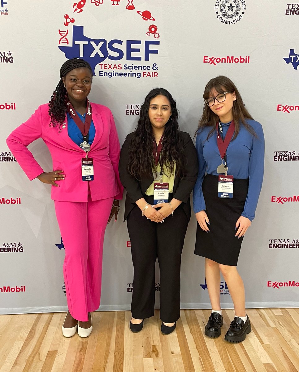 SeguinISD's tweet photo. Danielle Nyame, Anahi Marquez, and Sienna Schnathorst attended the State Science Fair at @TAMU  in College Station, on March 24-25. It was a very educational experience that created an atmosphere of excitement for the future of science fair competitions.

#WeAreSeguin https://t.co/mpozUg6hF4