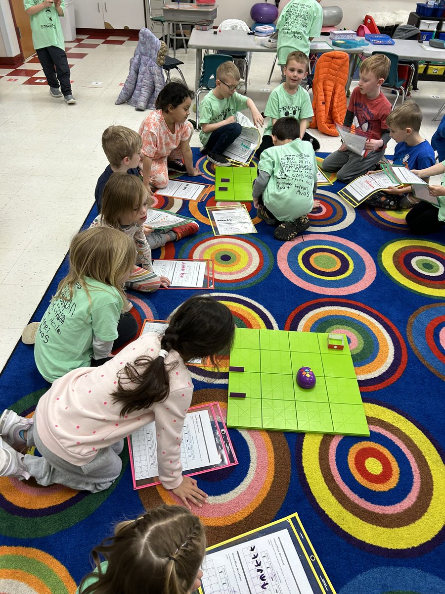 Storytellers153's tweet photo. Coding in kindergarten- this week we learned to code on paper, with coding mice and using https://t.co/Q6alvvfIJA. @GuffeyElem @FoxC6Schools https://t.co/JZ4Y4Zhrev