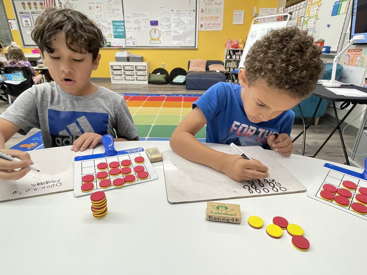 MrsBennett_GE's tweet image. My 1st group worked on comparing numbers using place value during guided math. My 2nd group used different strategies such as double ten frames and drawing pictures to help solve story problems. @HumbleElemMath #MarchMathMadness @MrsHudson_GE @HumbleISD_GE