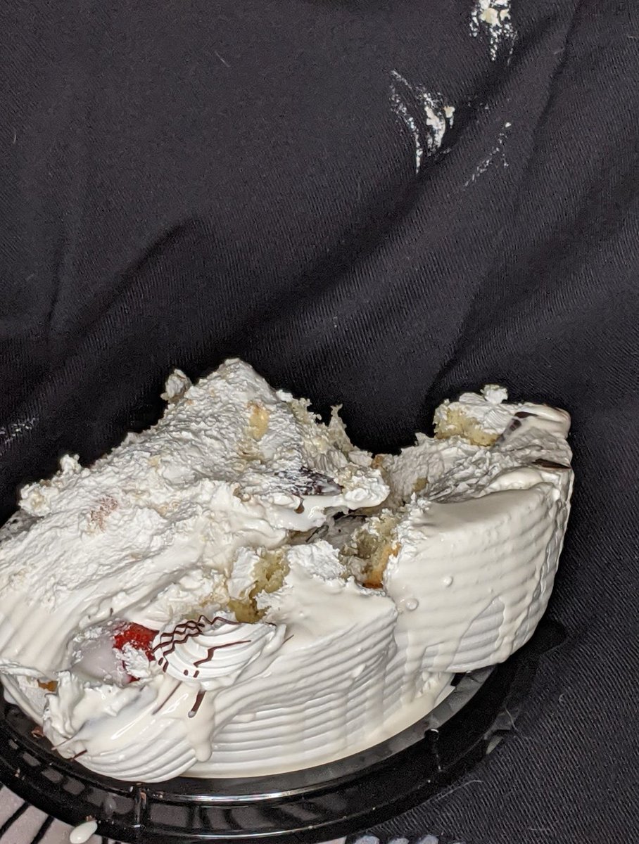 Puddintoes2's tweet photo. I love how they look after I've stepped on them https://t.co/5LpyUoPKsk https://t.co/NY8pRvQH9z