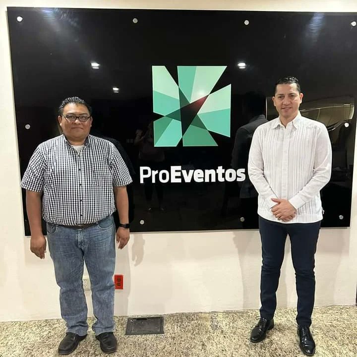 Un gusto saludar al Lic. Luis Emilio Ortiz de la Peña, Director General de ProEventos Campeche y poderle compartir futuros eventos que estará organizando el Campus Campeche.