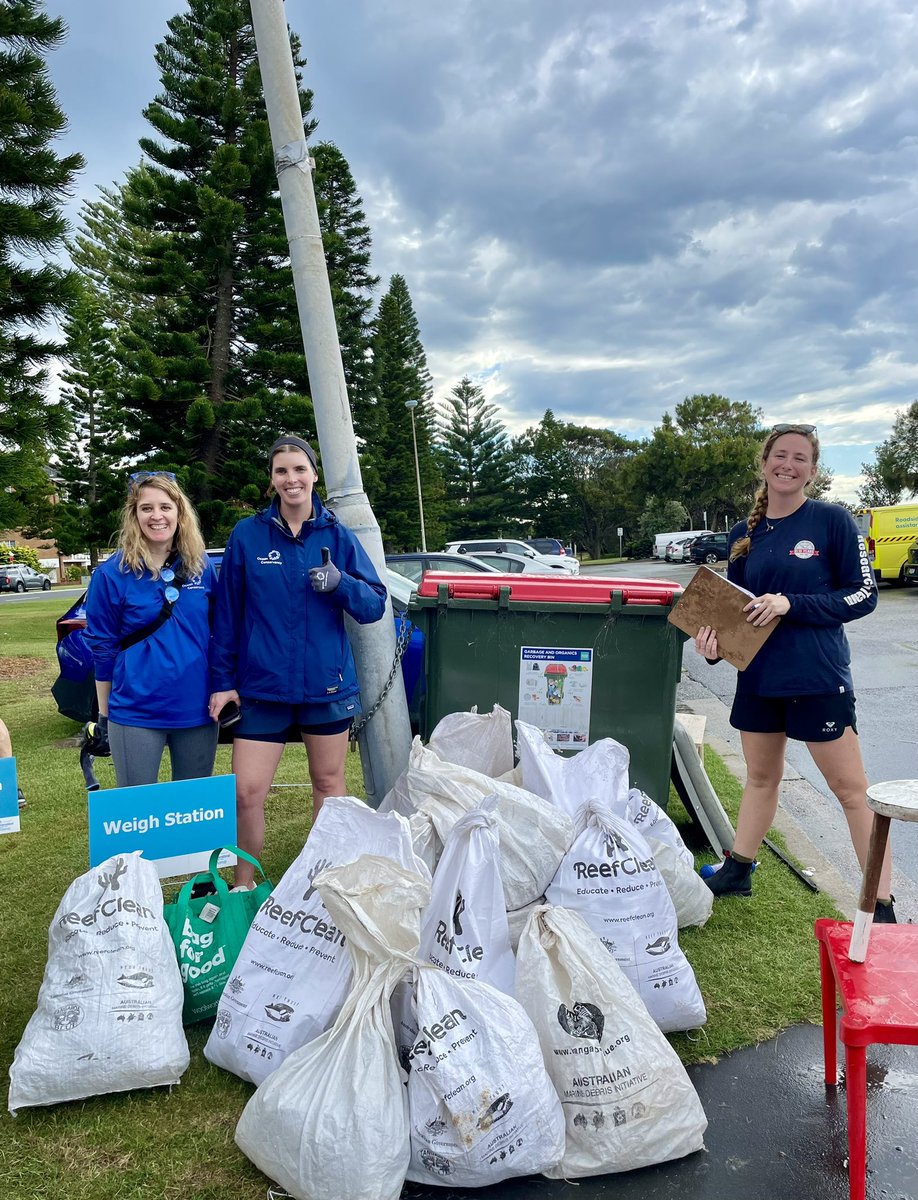 Check out this huge effort!
We pulled 9️⃣2️⃣kgs of marine debris from Kamay (Botany Bay) this morning thanks to a collaboration between @TangaroaBlue and @OurOcean (Ocean Conservancy). 
♻️ 💪
Yeah the girls! #womeninSTEM #CleanSeas #marinedebris