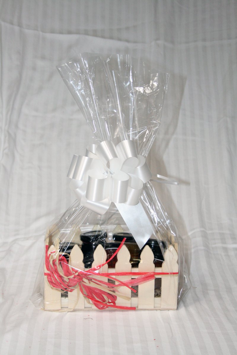 JpDelights's tweet photo. #Passover is coming! ๐ ๐ฏ Celebrate with one of our #kosher Passover #gift #baskets! ๐ฐ ๐ They feature our 2023 #Spring Limited Edition Flavor: #Charoses #Jam
-Eat on #matzoh
-Mix it into your #breakfast #yogurt
-Serve warm & scoop on #vanilla ice cream
https://t.co/WjD3P2AL4E https://t.co/XAc31zkWrM