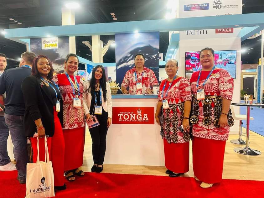 ConsulateKoT's tweet photo. 🌴Malo e lelei! #SeatradeCruiseGlobal2023 kicks off in FL📍. #TongaTourism aims to grow 🇹🇴 cruise market; successful meetings w/ liners commit to 2024 &amp; 2025 itineraries. Delegation led by Viliami Takau, 4 others. Stay tuned for updates! #DiscoverTonga #STCGlobal #WeAreCruise 🚢 https://t.co/UMvZohrHbZ