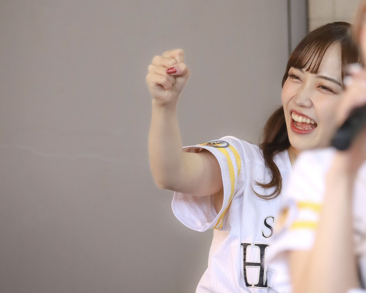 HERO__IZ's tweet photo. 2023.03.25
ファンファンステージ

📍PayPayドーム

#sbhawks
#honeys
#ハニーズ
#Shino https://t.co/oxzllcho5F