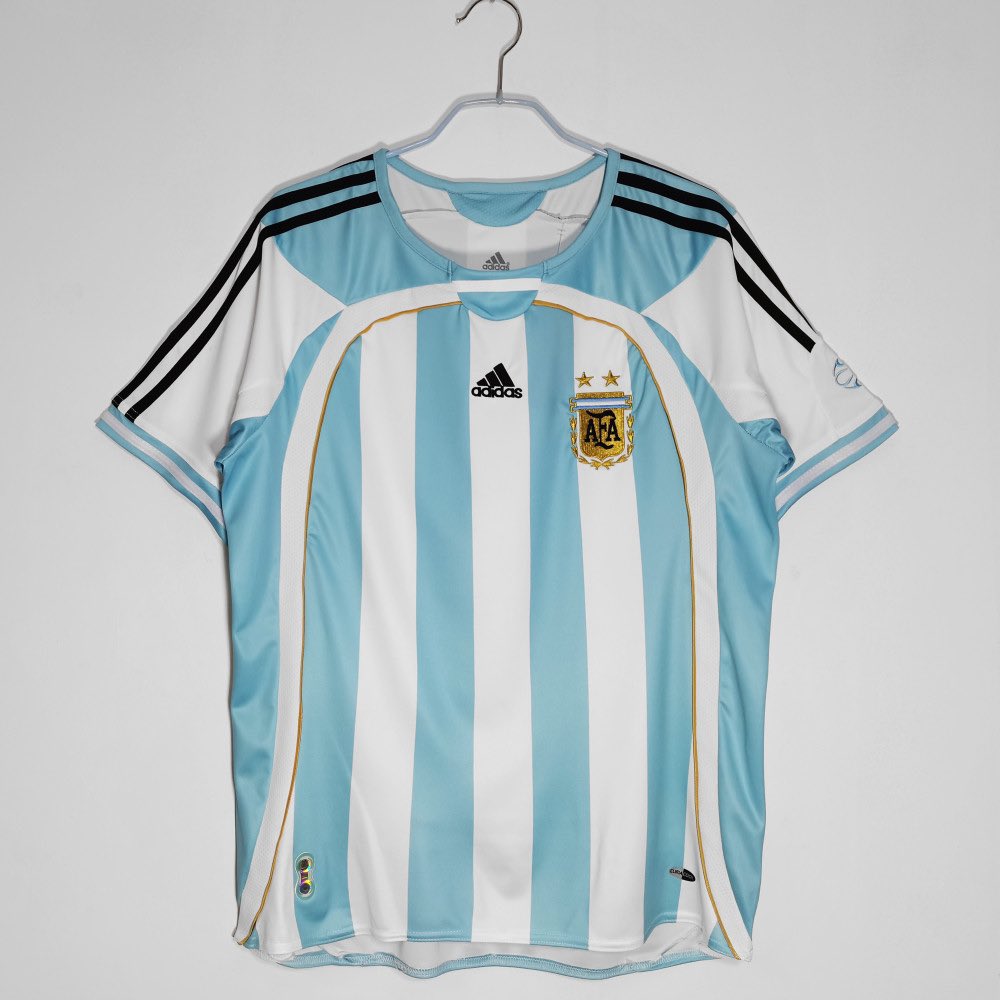 LeooArnedo's tweet photo. @GorrasCavs La del mundial que mejores recuerdos tengo después de Qatar https://t.co/fjQZvV9WVp