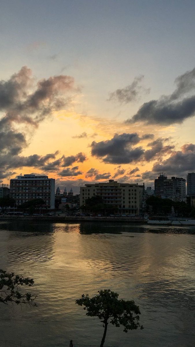 eusoumarcella's tweet photo. você se apaixonou por mim e eu te levei pra conhecer Recife https://t.co/EHrSy3X6gQ