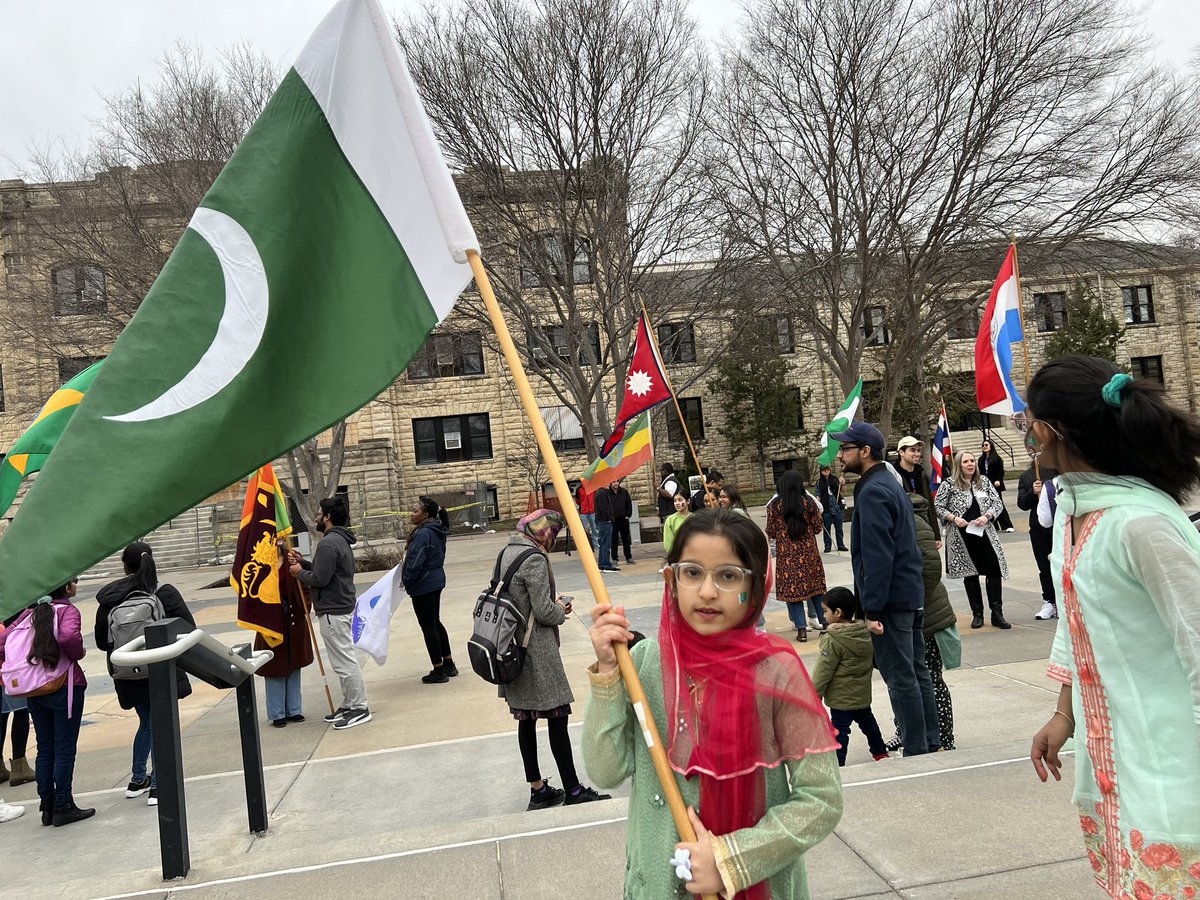 NelofarKhamisa1's tweet photo. Kansas State University, thank you k so much!!!

#kstate
#issskstate
#coekstate
#iccstate
#northamericansindhiassociation
#education
#usd383
#teachers
#international #kstatewildcats #Pakistan
#Sindh https://t.co/W4jrY5gGa1